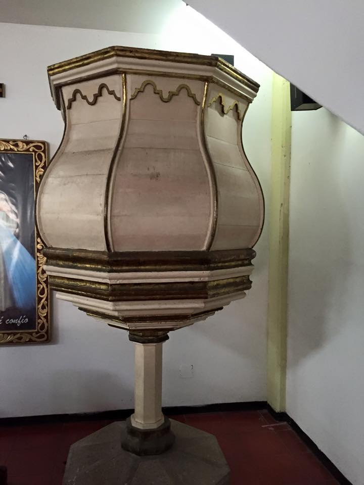 antiguo pulpito