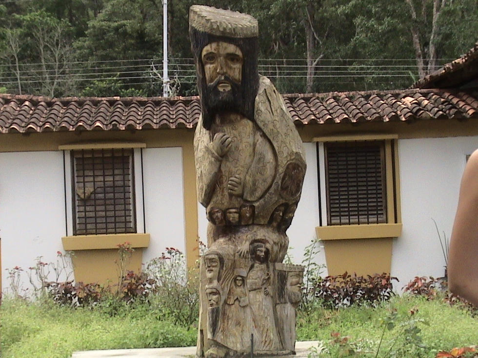 caripe plaza nazareno3