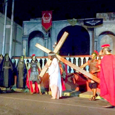 Crucifixión 2015
